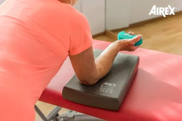 Airex-prijem-blazinica_terapija_mini-balancePad.webp Airex-prijem-blazinica_terapija_mini-balancePad.webp