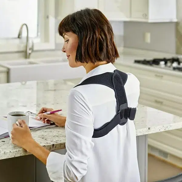 FUTURO-Korektor-drze-4.webp FUTURO-Korektor-drze-4.webp